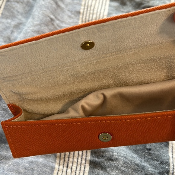 New Tory Burch eyeglasses case - Picture 4 of 6